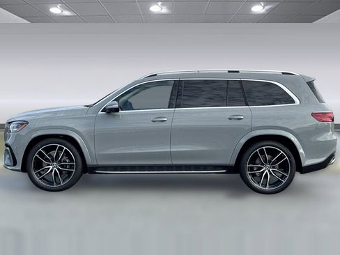 New 2026 Mercedes-Benz GLS 580 GLS 580 image 2