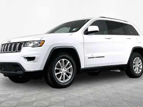 Used 2021 Jeep Grand Cherokee Laredo AWD/4WD image 1