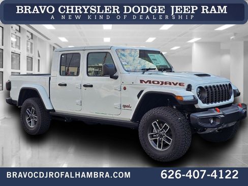 New 2026 Jeep Gladiator Mojave image 1