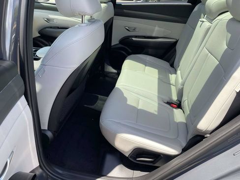 Used 2025 Hyundai Tucson Limited FWD image 10