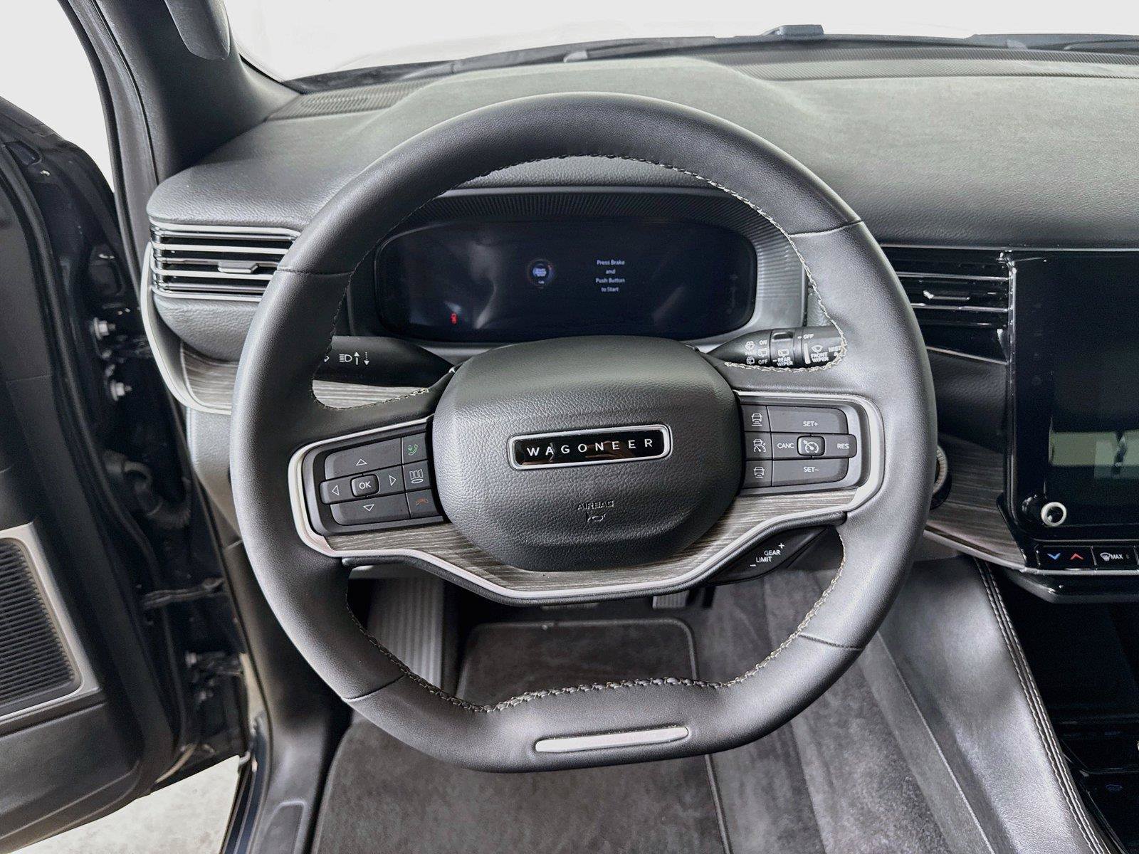 Used 2024 Jeep Wagoneer Series II AWD/4WD image 18