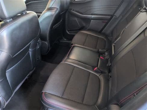 Used 2024 Ford Escape ST-Line image 18