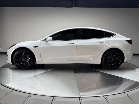 Used 2020 Tesla Model 3 Standard Range RWD image 4