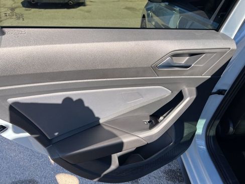 Used 2025 Volkswagen Jetta GLI Autobahn image 11