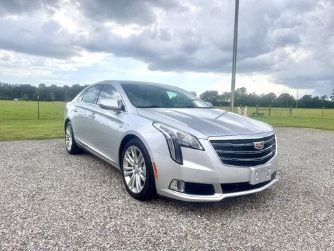Used 2019 Cadillac XTS Luxury FWD image 6