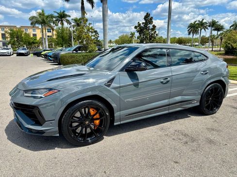 Used 2024 Lamborghini Urus S AWD/4WD image 11