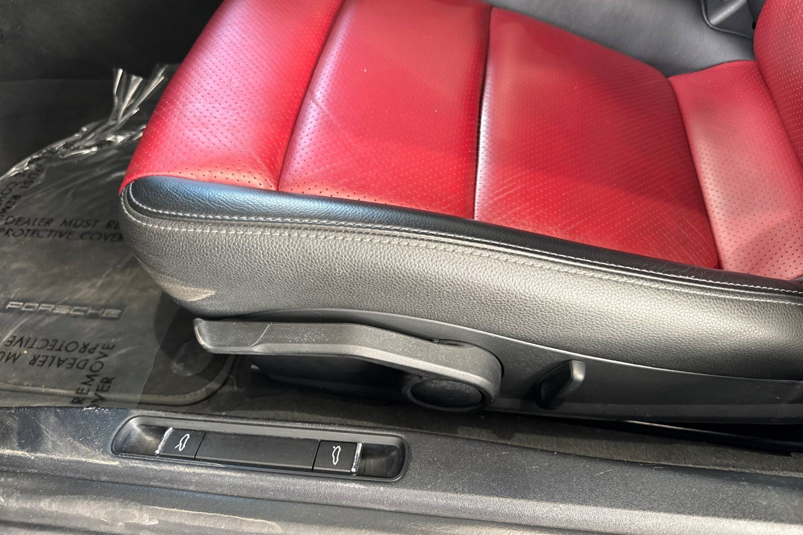 Used 2019 Porsche 718 Cayman S RWD image 14