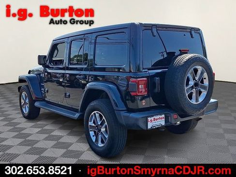 Used 2021 Jeep Wrangler Unlimited Sahara AWD/4WD image 4