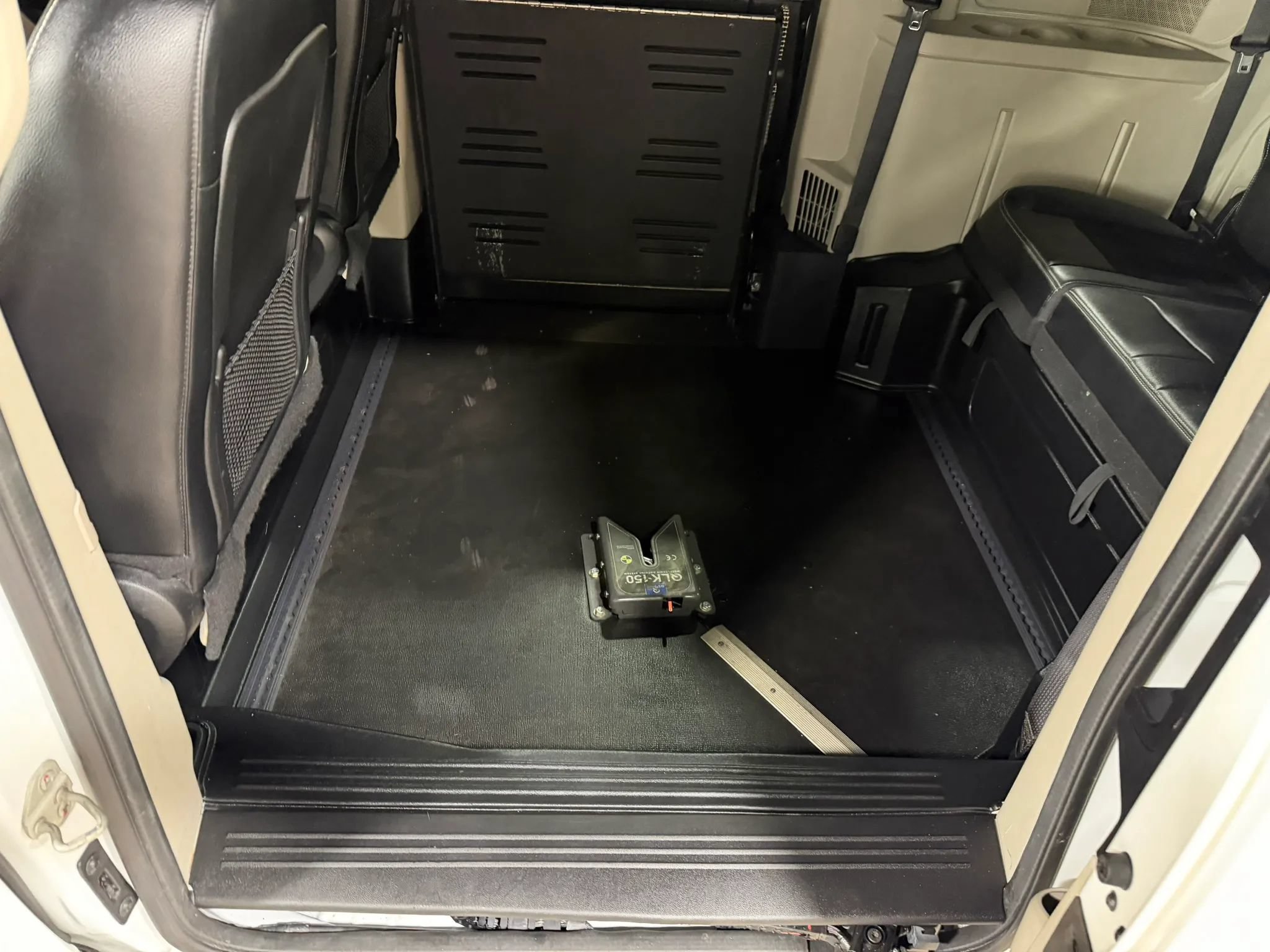 Used 2019 Dodge Grand Caravan SXT FWD image 23