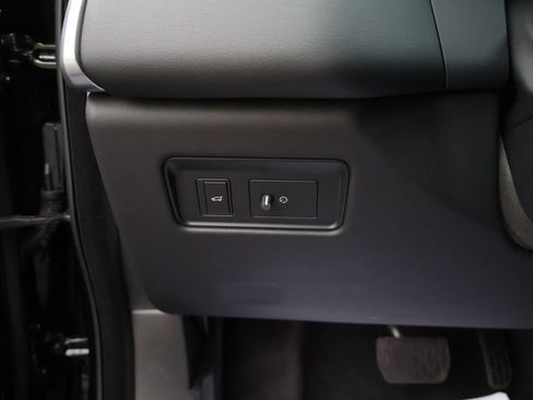 Used 2023 Jaguar F-PACE S AWD/4WD image 55