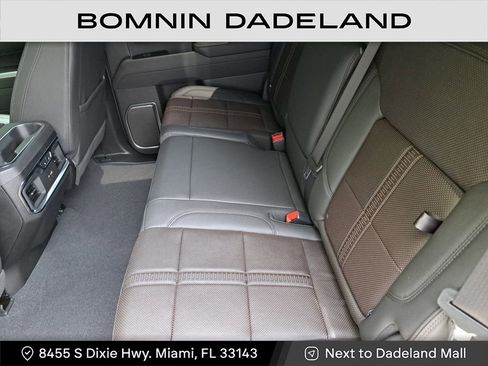 Used 2025 Chevrolet Silverado 1500 High Country w/ Technology Package image 19