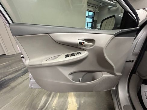 Used 2009 Toyota Corolla LE w/ Preferred Accessory Pkg FWD image 48