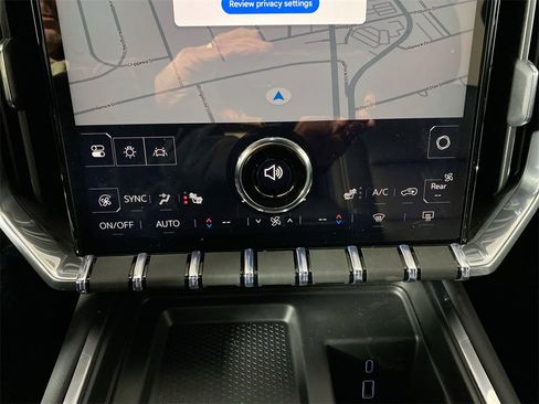 Used 2025 GMC Acadia Elevation w/ Elevation Premium Package image 19