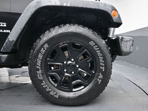 Used 2012 Jeep Wrangler Sport image 11