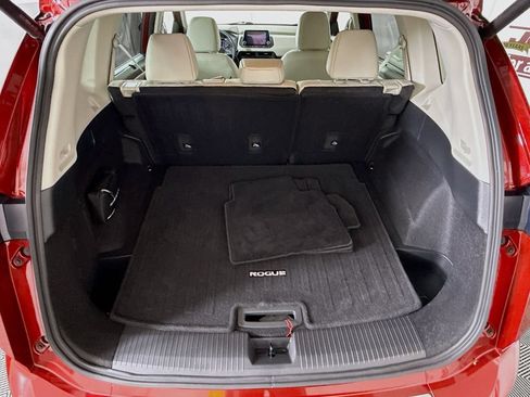 Certified 2025 Nissan Rogue SV w/ SV Premium Package AWD/4WD image 29
