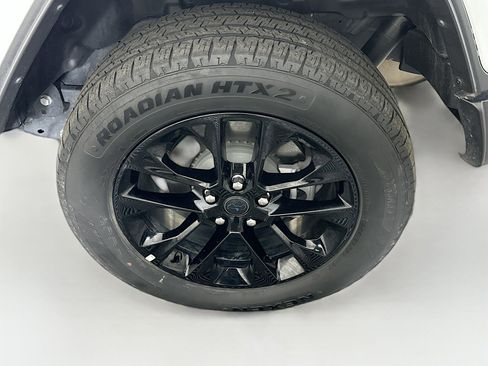 Used 2025 Jeep Wrangler Unlimited Sahara w/ Safety Group AWD/4WD image 11