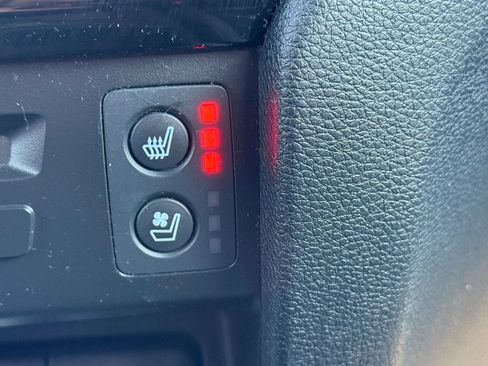Used 2020 Honda Pilot Black Edition image 38