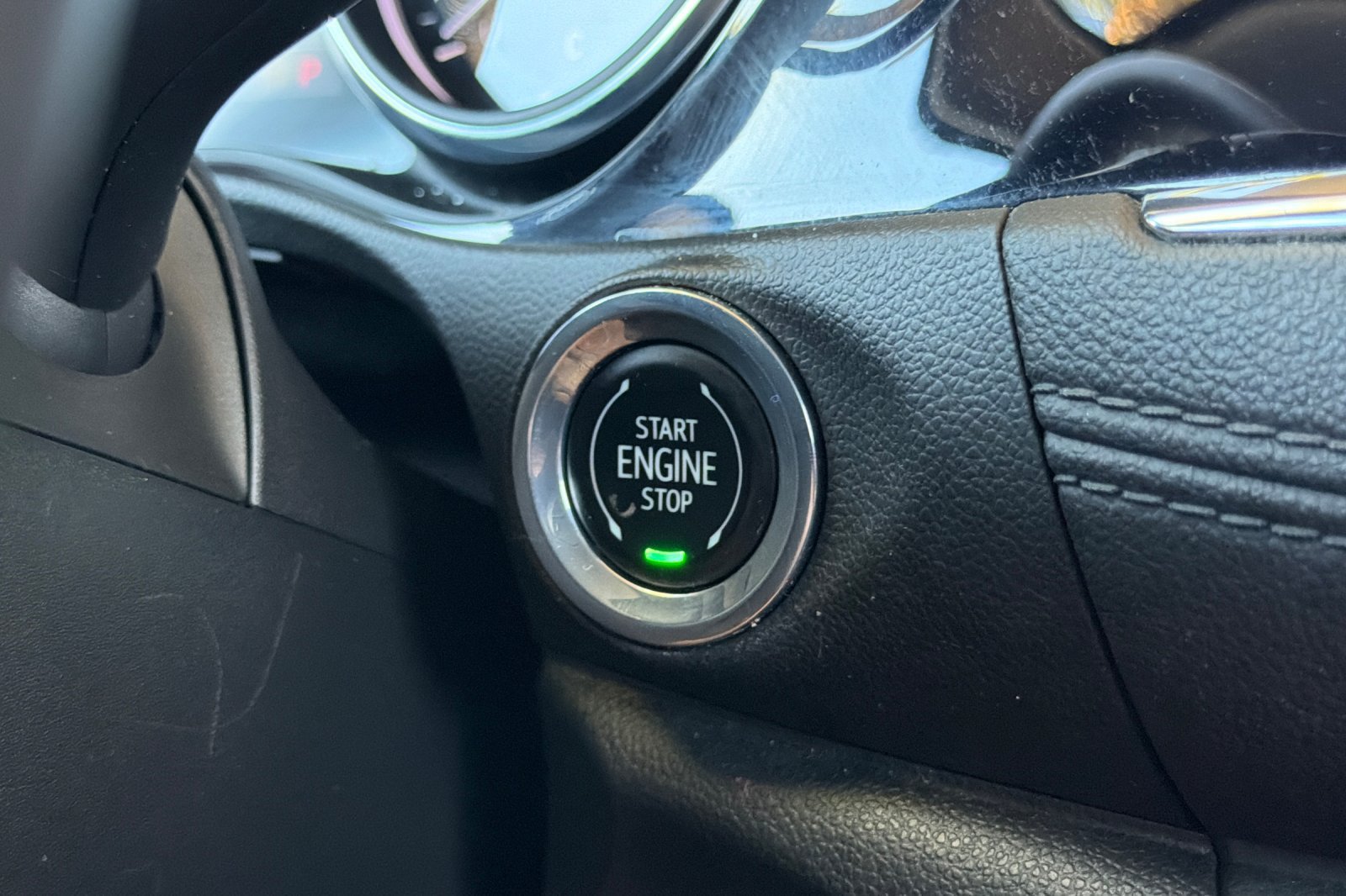 Used 2023 Buick Encore GX Preferred w/ Cold Weather Comfort Package FWD image 26