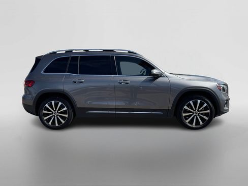 Certified 2022 Mercedes-Benz GLB 250 4MATIC w/ Premium Package Lite image 6