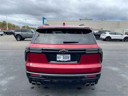 Certified 2025 Chevrolet Traverse RS w/ LPO, Floor Liner Package image 32
