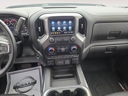 Used 2021 Chevrolet Silverado 1500 LTZ AWD/4WD image 11