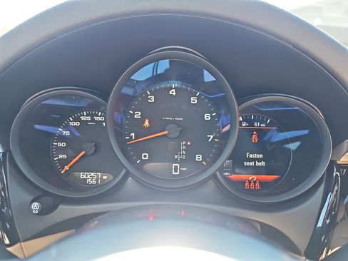 Used 2021 Porsche Macan image 20