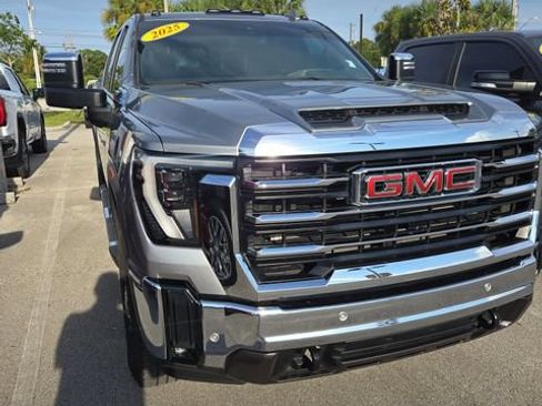 Used 2025 GMC Sierra 2500 SLT w/ SLT Premium Package AWD/4WD image 1