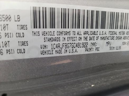Used 2016 Jeep Grand Cherokee Limited AWD/4WD image 33