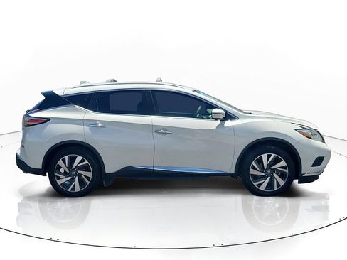 Used 2017 Nissan Murano Platinum w/ Platinum Technology Package FWD image 2