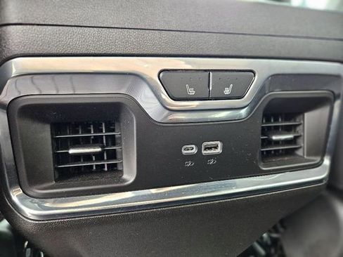 Used 2024 Chevrolet Silverado 1500 High Country w/ Technology Package image 30