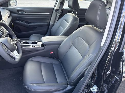 New 2025 Nissan Altima 2.5 SL image 10