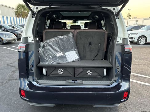New 2025 Volkswagen ID. Buzz Pro S Plus image 11