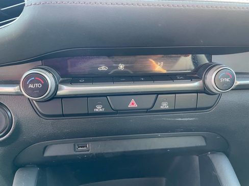 Used 2020 MAZDA MAZDA3 AWD Sedan w/ Select Package image 13