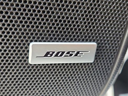 Used 2020 Buick Enclave Premium w/ Surround and Sites Package image 5