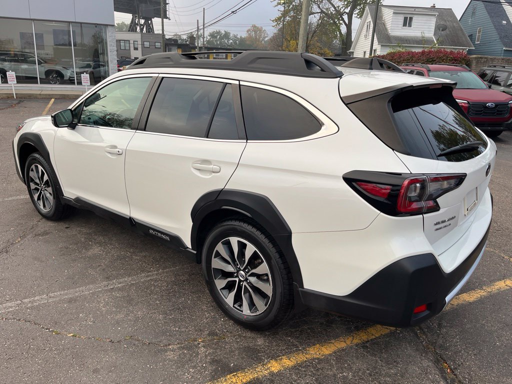 Certified 2023 Subaru Outback Limited AWD/4WD image 6