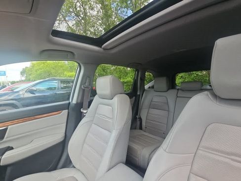Used 2018 Honda CR-V Touring image 8