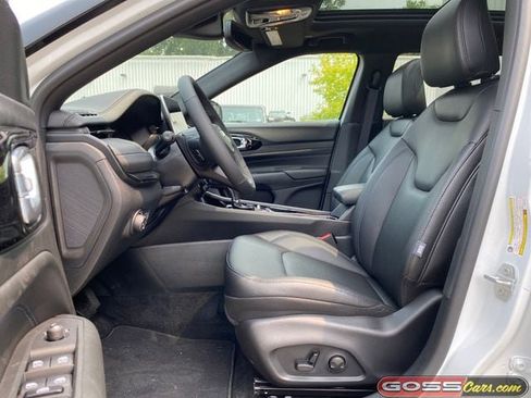 New 2025 Jeep Compass Limited w/ Sun & Sound Group image 27