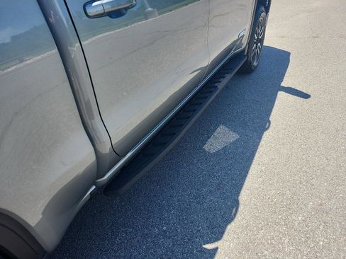 Certified 2025 GMC Sierra 1500 AT4 w/ AT4 Premium Package AWD/4WD image 7
