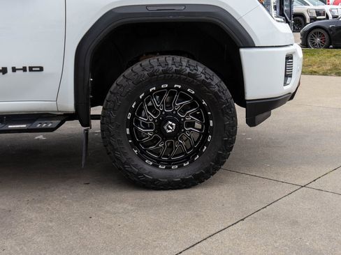 Used 2021 GMC Sierra 2500 AT4 w/ AT4 Preferred Package image 41