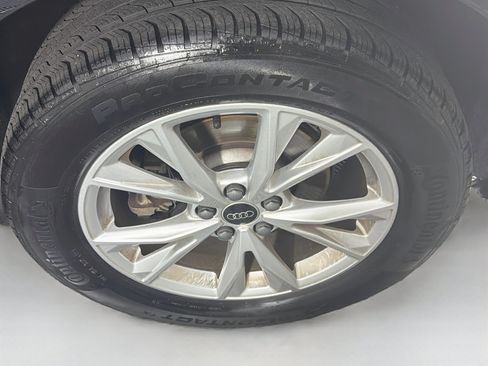 Used 2025 Audi Q3 2.0T Premium AWD/4WD image 11