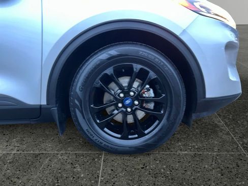 Used 2020 Ford Escape SE Sport image 9