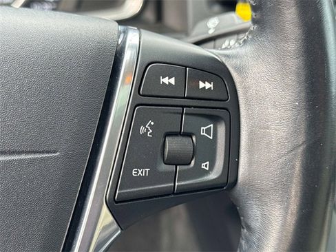 Used 2017 Volvo S60 T5 Inscription Platinum w/ Climate Package image 24