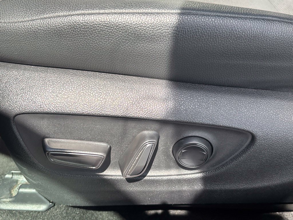 Used 2025 Toyota Grand Highlander FWD image 10