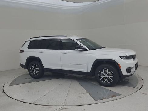 New 2025 Jeep Grand Cherokee L Limited w/ Trailer Tow Package image 2