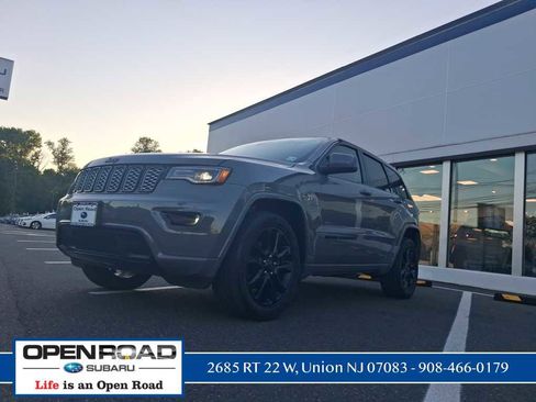 Used 2020 Jeep Grand Cherokee Altitude AWD/4WD image 1