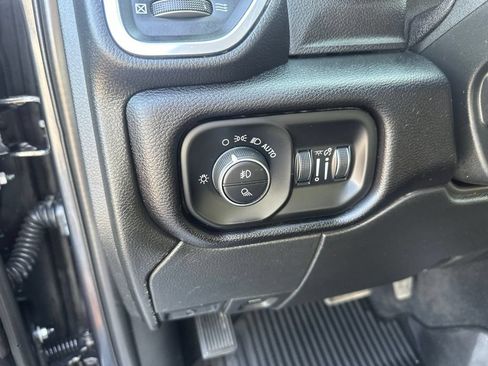 Used 2022 RAM 3500 Laramie AWD/4WD image 16