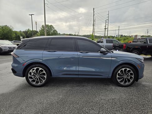 Used 2026 Lincoln Nautilus Reserve AWD/4WD image 7