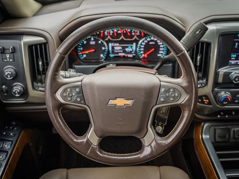 Used 2018 Chevrolet Silverado 1500 LTZ w/ Sport Package image 30