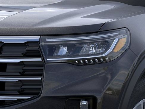 New 2026 Ford Explorer Active RWD image 15