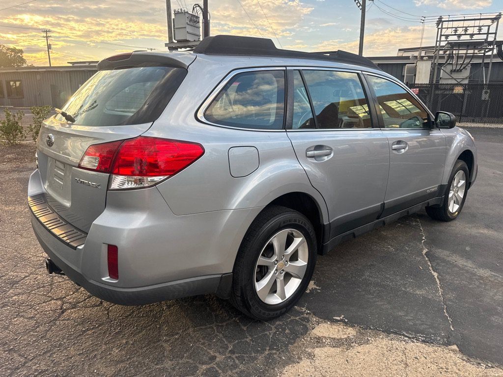 Used 2014 Subaru Outback 2.5i w/ Alloy Wheel Package AWD/4WD image 5